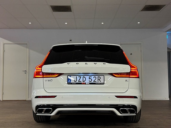 Volvo V60 12 of 30