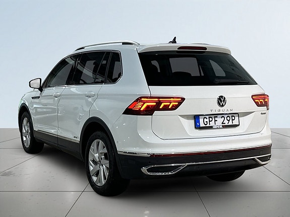 Volkswagen Tiguan 5 of 5