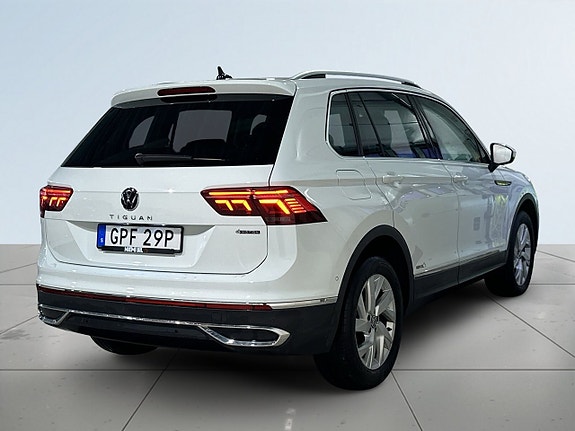 Volkswagen Tiguan 6 of 21