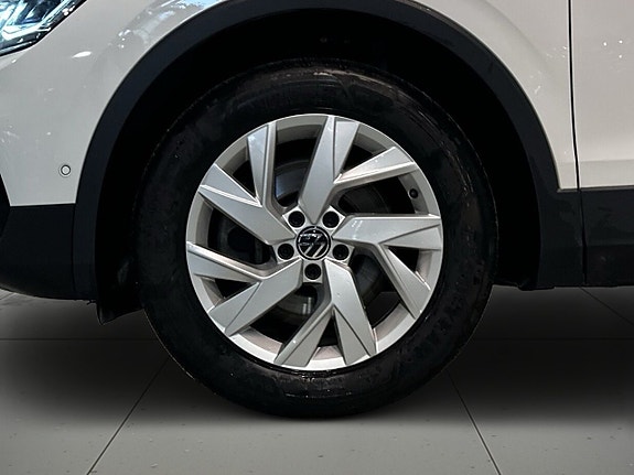 Volkswagen Tiguan 14 of 21