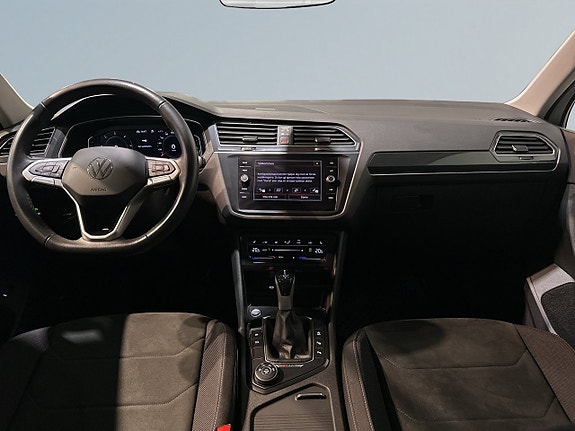 Volkswagen Tiguan 8 of 21
