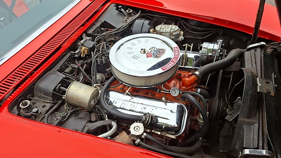 Chevrolet Corvette 11 of 12