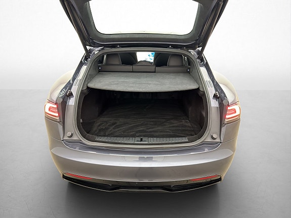 Tesla Model S 10 of 30