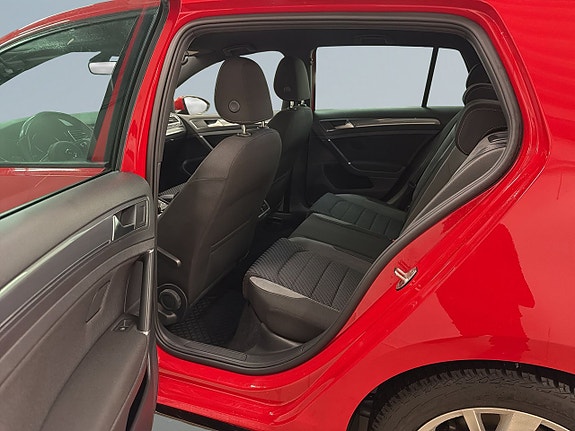 Volkswagen Golf I 13 of 18
