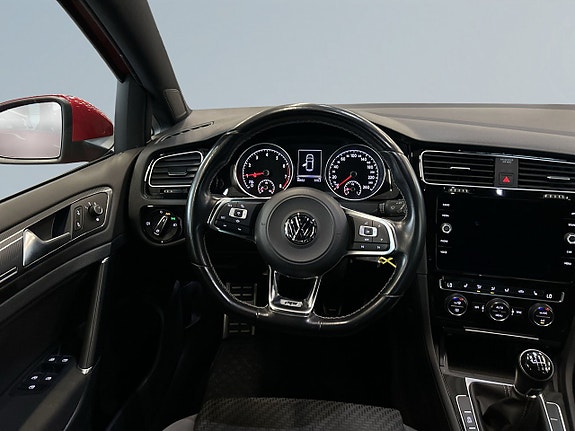 Volkswagen Golf I 9 of 18