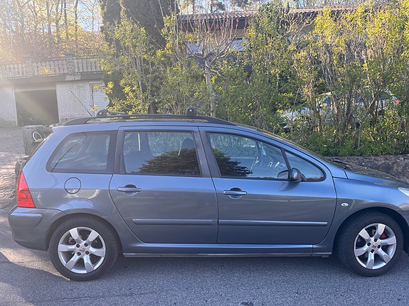 Peugeot 307 8 of 9