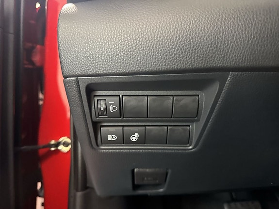 Toyota Yaris 13 of 17