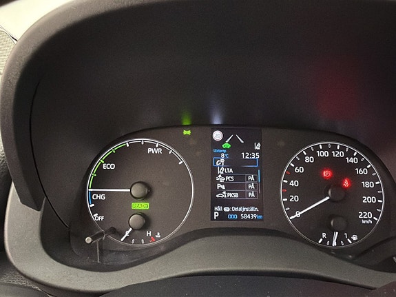 Toyota Yaris 14 of 30