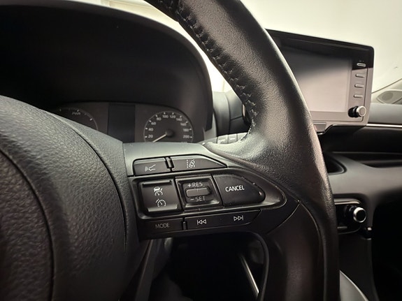 Toyota Yaris 15 of 30