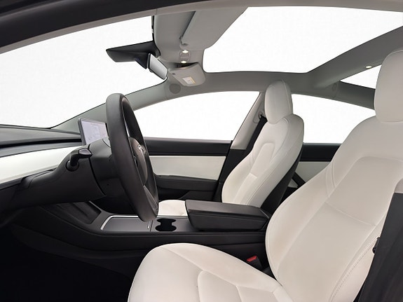 Tesla Model 3 30 of 30