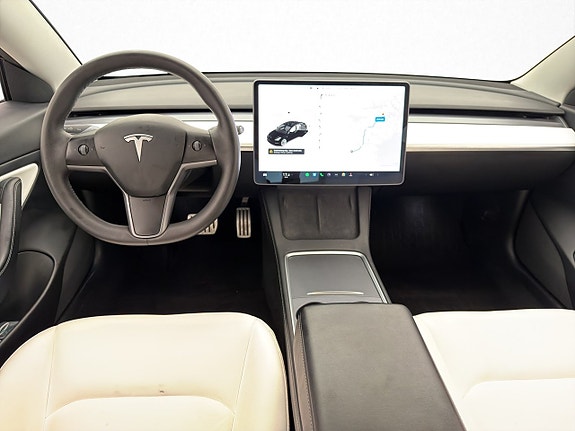 Tesla Model 3 12 of 30