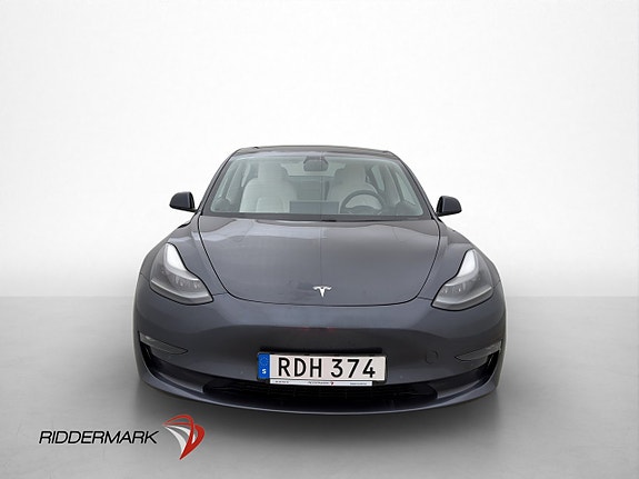 Tesla Model 3 3 of 5