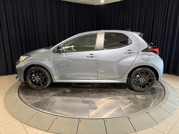 Mazda 2 3 of 12