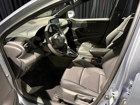 Mazda 2 10 of 12