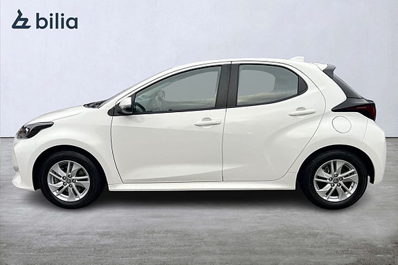 Toyota Yaris 4 of 5