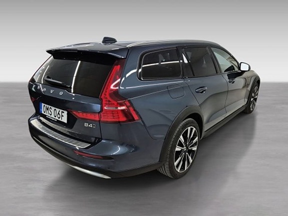 Volvo V60 Cross Country 5 of 5