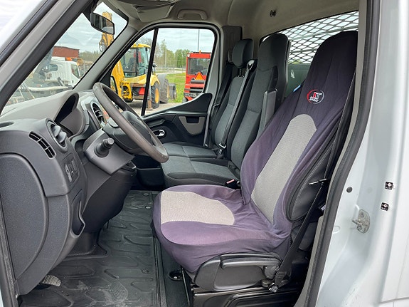 Renault Master 17 of 19