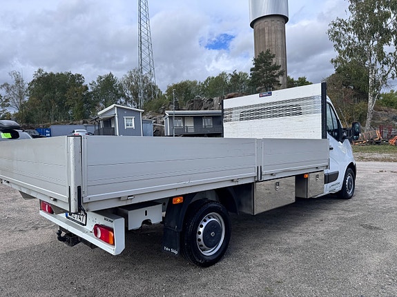 Renault Master 8 of 22