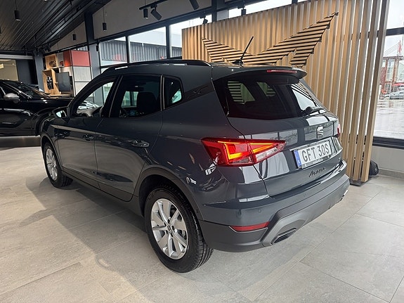 Seat Arona 3 of 5