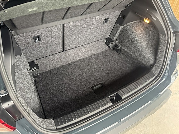 Seat Arona 9 of 17