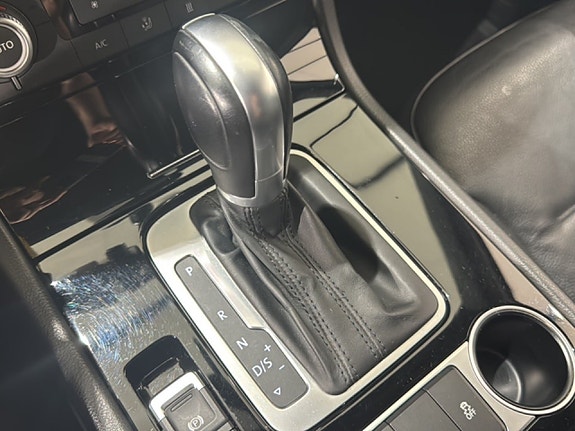 Volkswagen Touareg 12 of 15