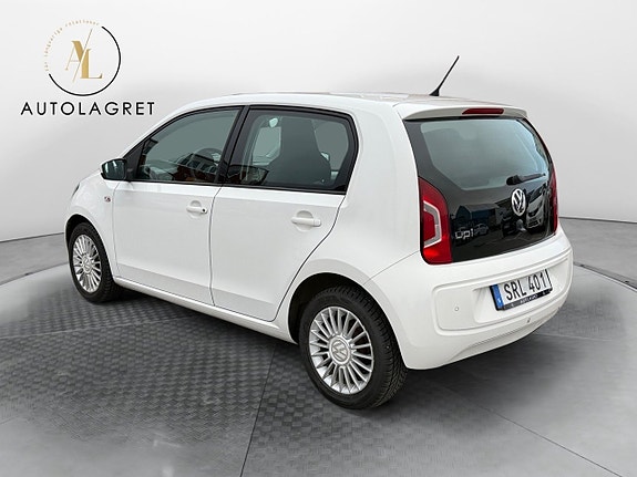 Volkswagen UP! 4 of 5