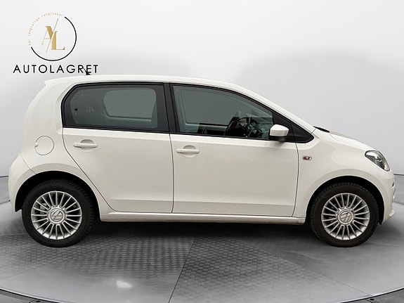 Volkswagen UP! 7 of 15