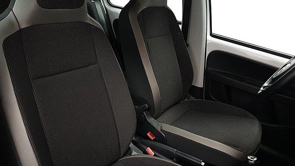 Volkswagen UP! 13 of 15