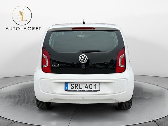 Volkswagen UP! 5 of 5