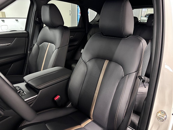 Mazda CX-60 6 of 17