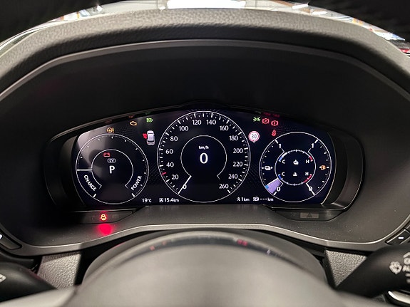 Mazda CX-60 9 of 17