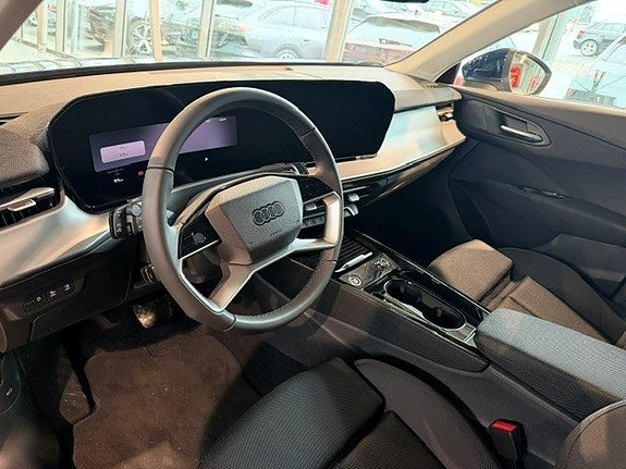 Audi Q3 9 of 14