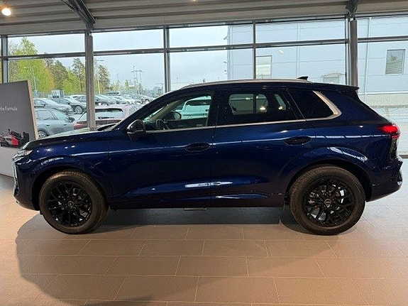 Audi Q3 4 of 5