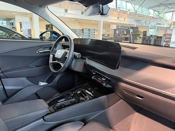 Audi Q3 8 of 14