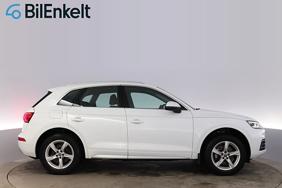 Audi Q5 2 of 5