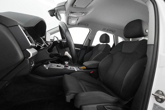 Audi Q5 12 of 30