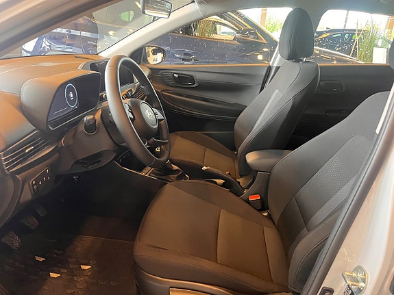 Hyundai i20 6 of 14