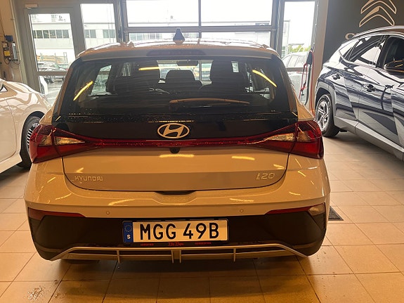 Hyundai i20 4 of 5