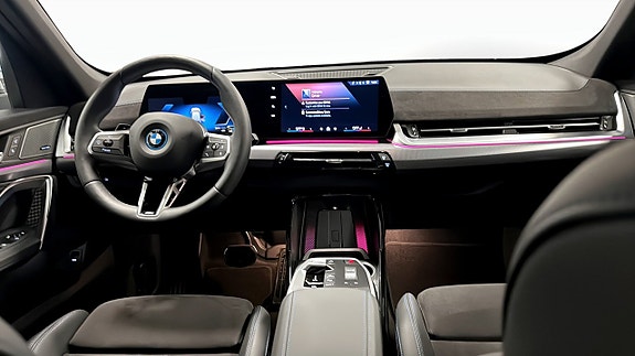 BMW X1 4 of 5
