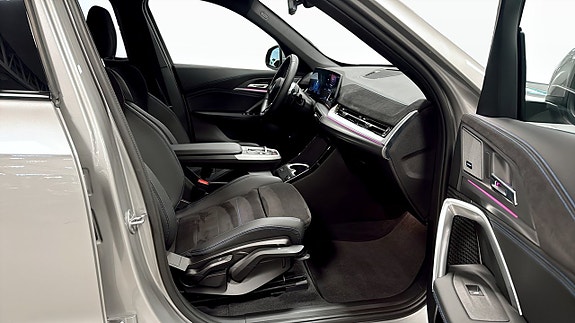 BMW X1 3 of 5