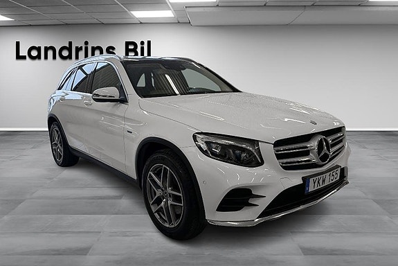 Mercedes-Benz GLC350 e 3 of 5