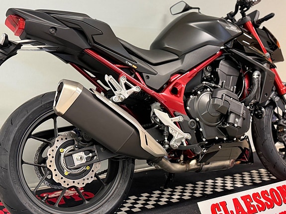 Honda CB 750 Hornet E-clutch 4 of 5