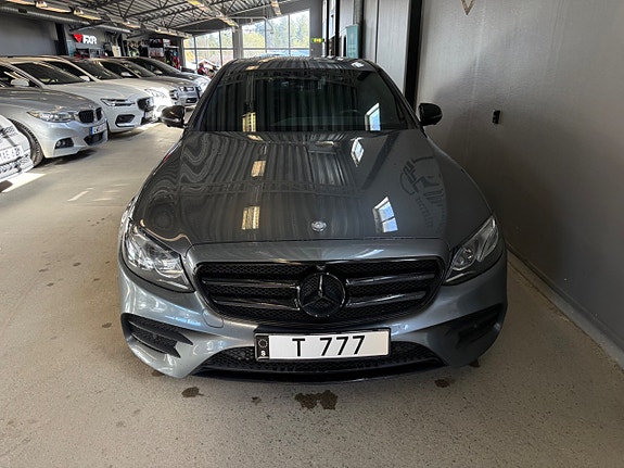 Mercedes-Benz E220 d 4 of 5