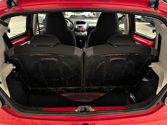 Toyota Aygo 18 of 20