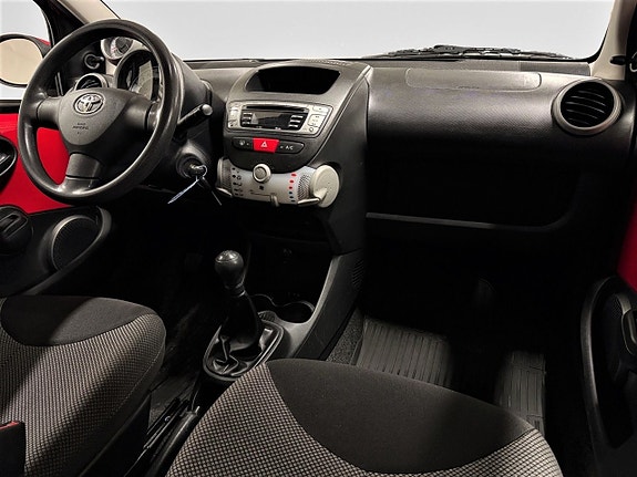 Toyota Aygo 12 of 20
