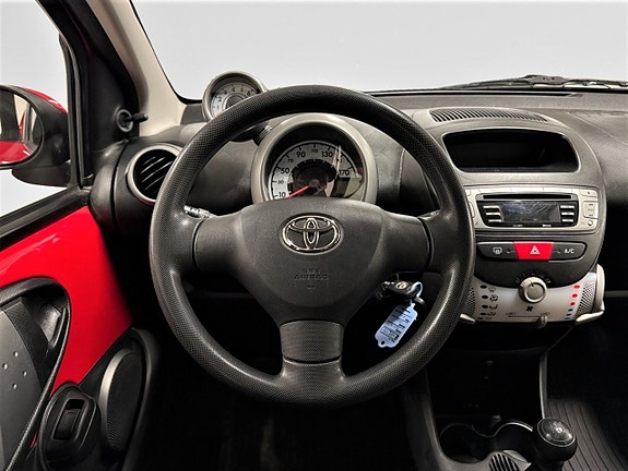 Toyota Aygo 13 of 20