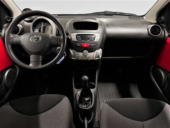 Toyota Aygo 11 of 20