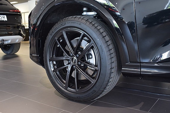 Audi Q5 3 of 5