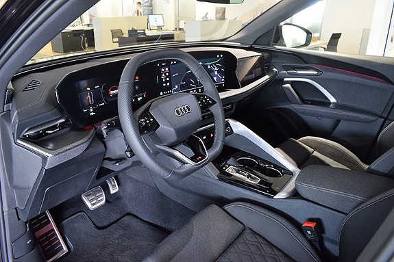 Audi Q5 4 of 5
