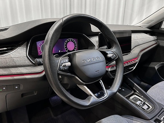Skoda Octavia 10 of 17